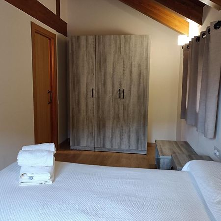 Rural Berros Apartment La Guingueta D'Aneu Ngoại thất bức ảnh