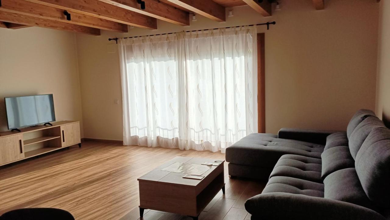Rural Berros Apartment La Guingueta D'Aneu Ngoại thất bức ảnh