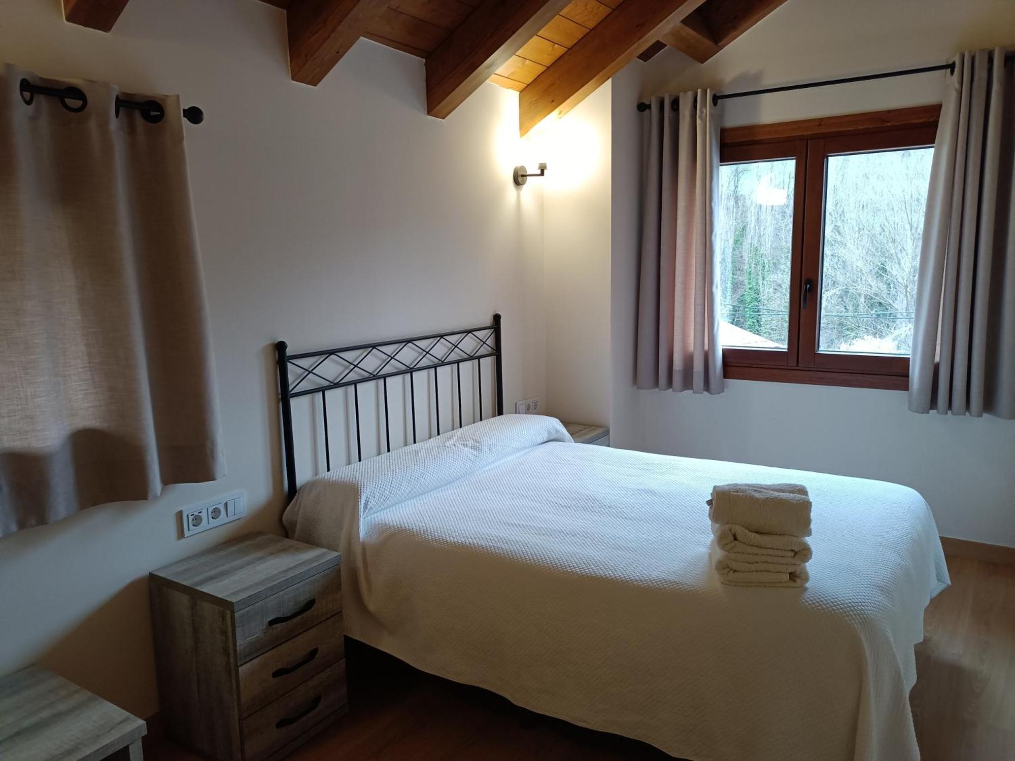 Rural Berros Apartment La Guingueta D'Aneu Ngoại thất bức ảnh