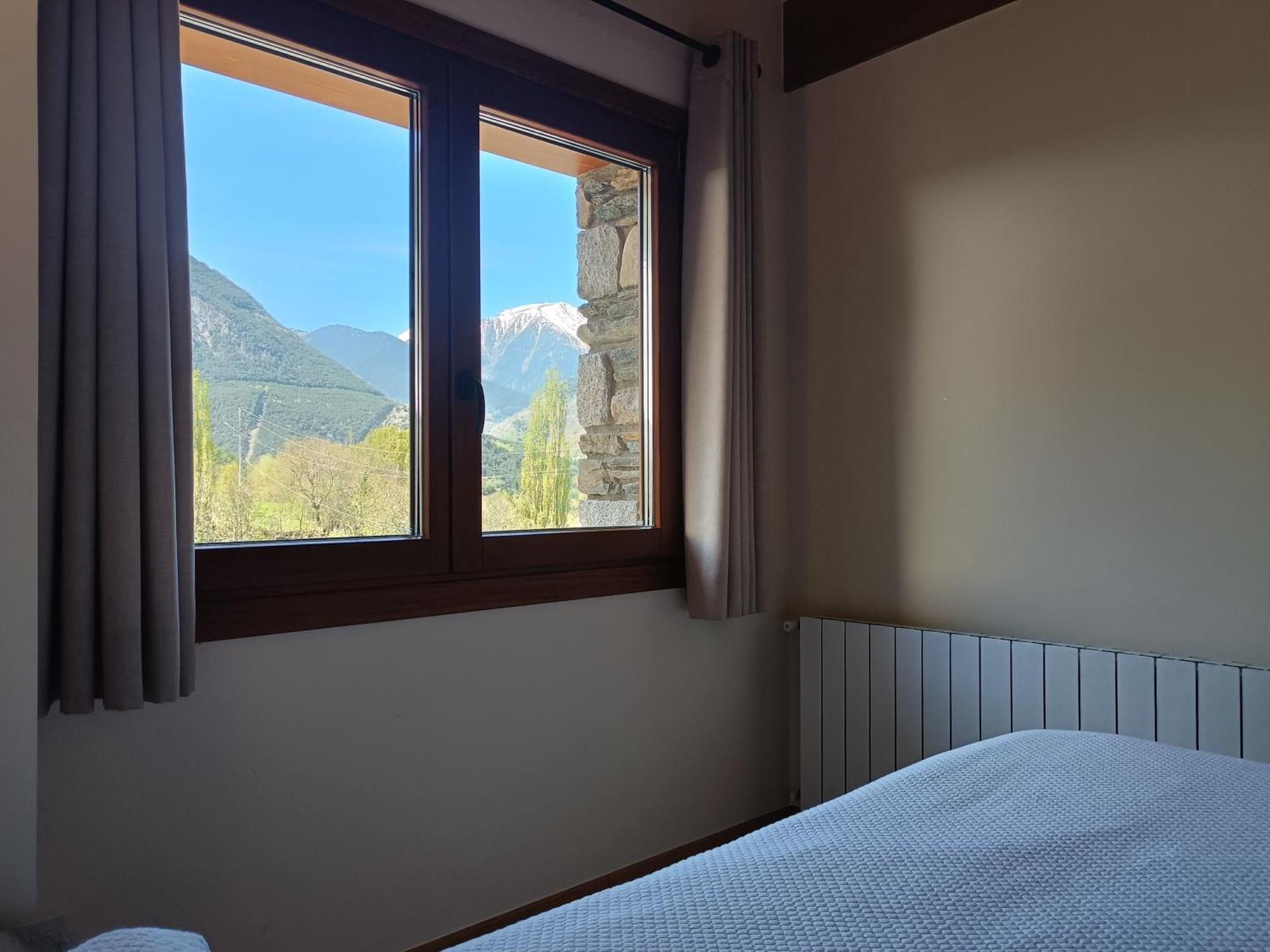 Rural Berros Apartment La Guingueta D'Aneu Ngoại thất bức ảnh