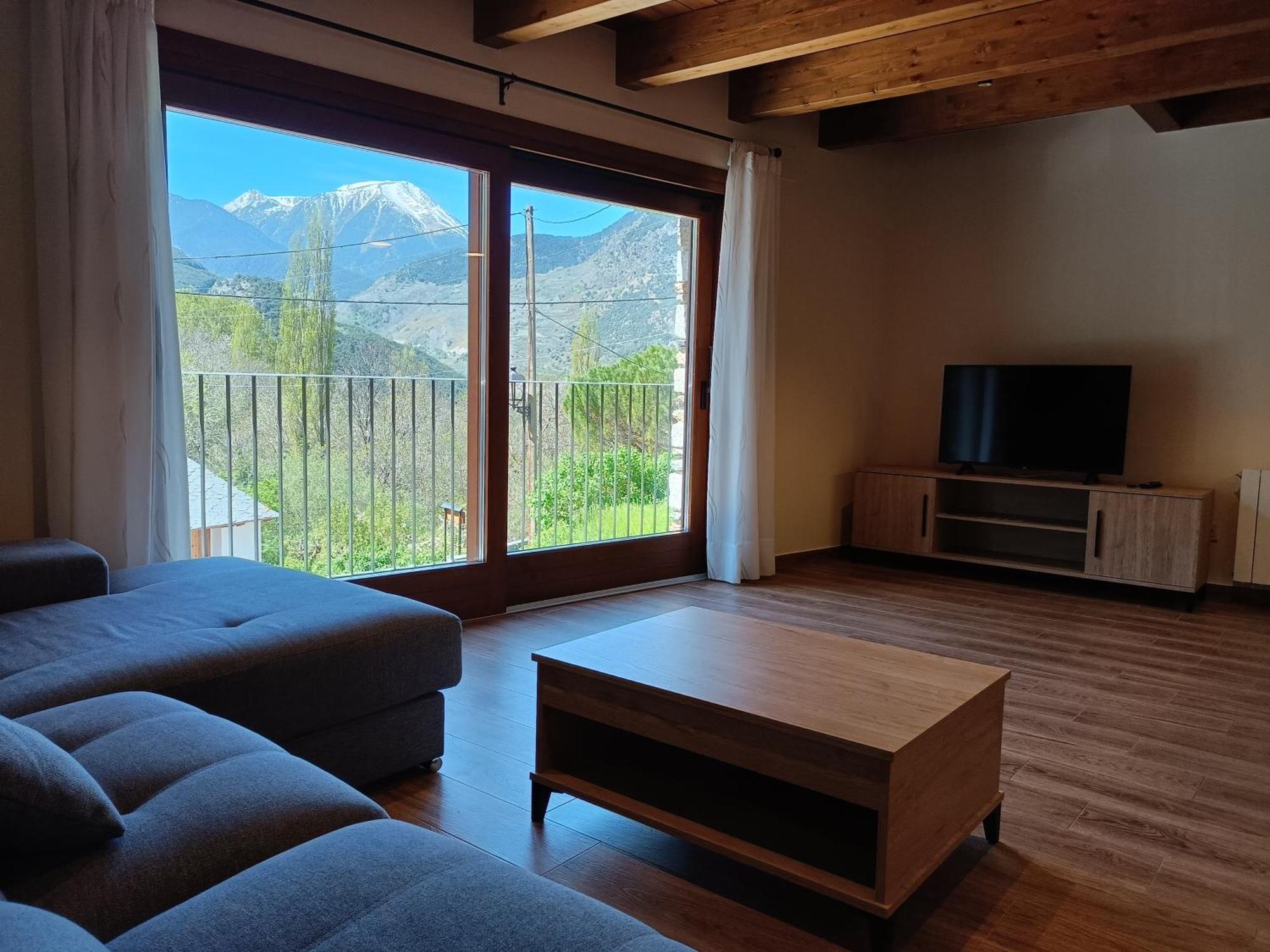 Rural Berros Apartment La Guingueta D'Aneu Ngoại thất bức ảnh